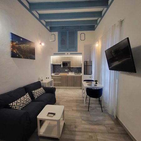 Apartamento Cuarta Puerta Centro Historico เซบีญา ภายนอก รูปภาพ